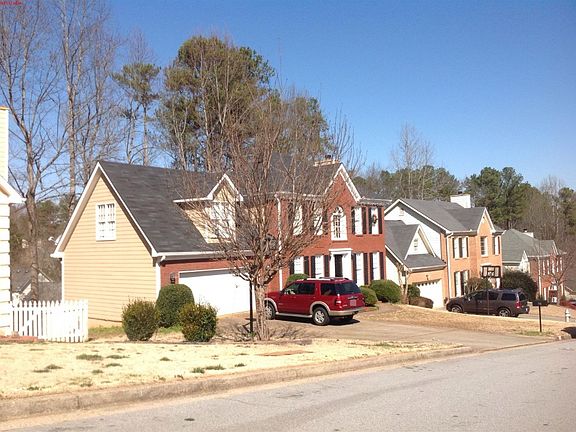3rd image of 745 Trellis Pond Ct