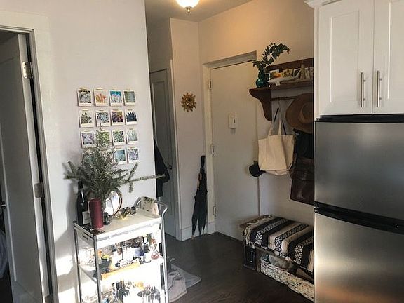 5th image of 1154 Pacific St APT 3C