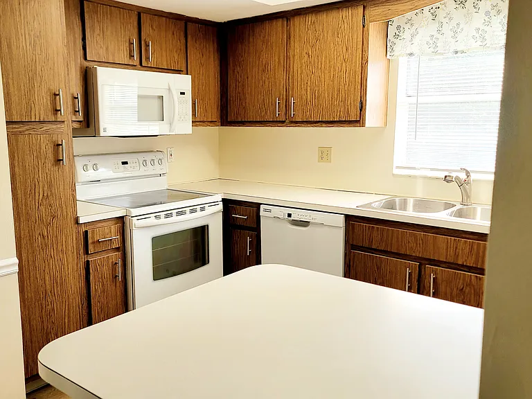 3135 Shady Dell Ln — Photo 29