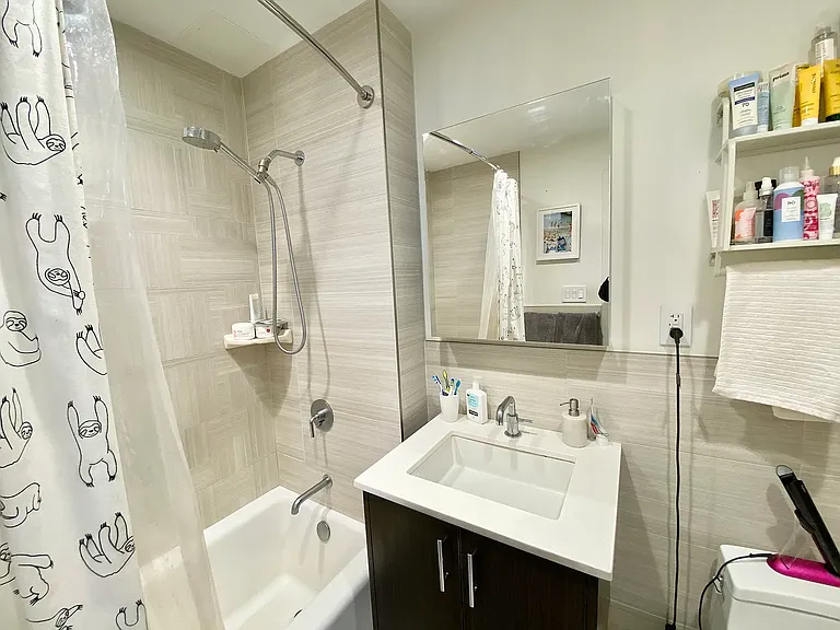 544 Manhattan Ave #4D — Photo 10