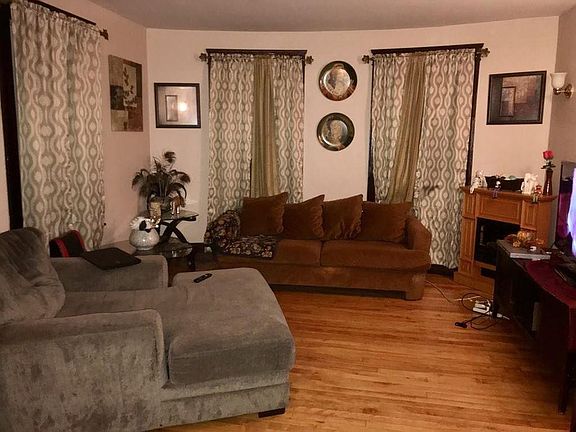 5th image of 72 Fairfax Rd #2