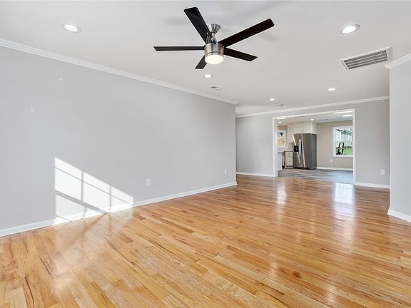 2nd image of 109 Cherrylane Dr