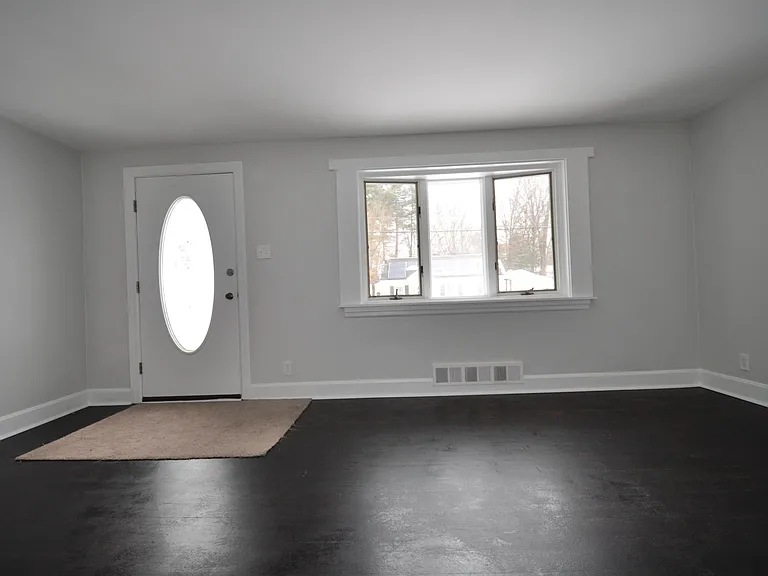 2978 W Lydius St — Photo 2