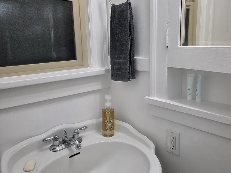 1225 Gregory Way — Photo 30