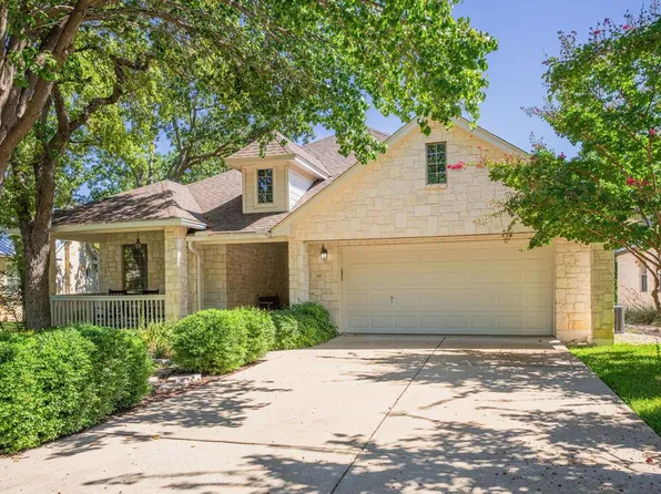 118 W Creekview Dr, Fredericksburg, TX 78624