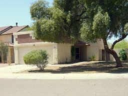 2nd image of 736 N Entrada St