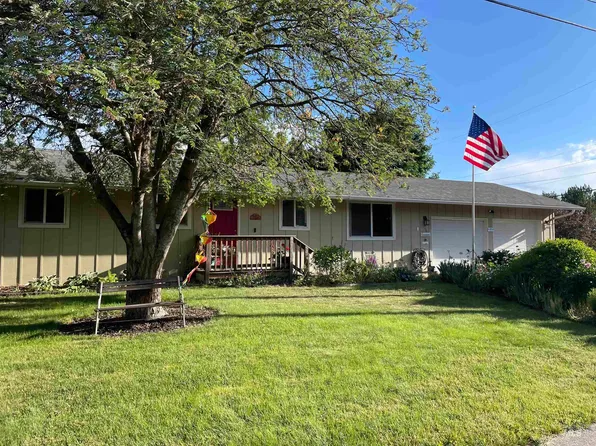 499 Paradise Dr, Moscow, ID 83843