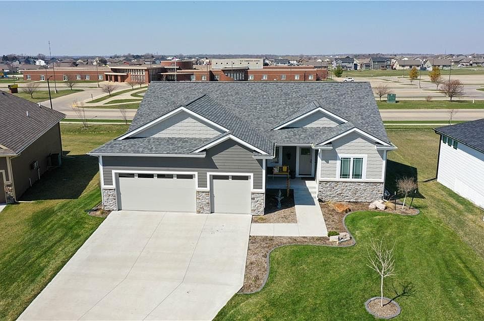 1st image of 3130 Fieldstone Ct SE
