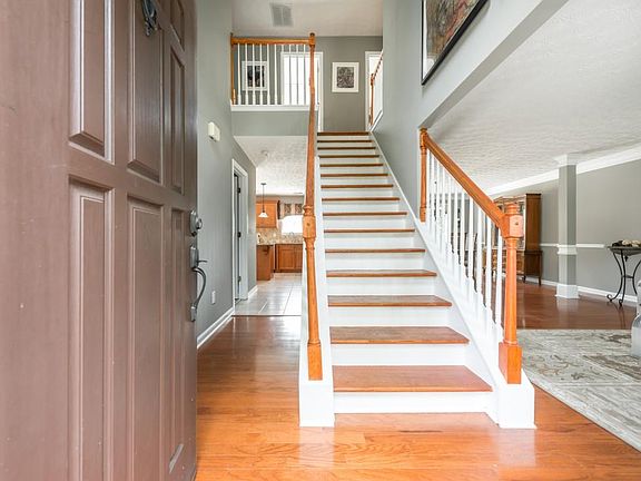 4th image of 310 Woodbyne Dr