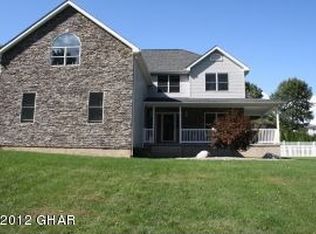 62 Cherry Ln, Mountain Top, PA 18707