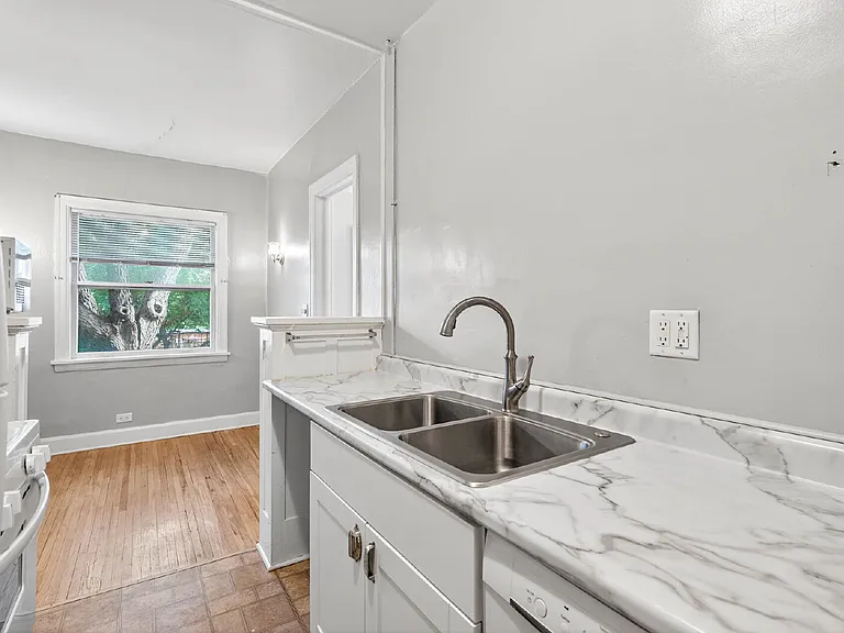 2103 Harriet Ave #203 — Photo 13