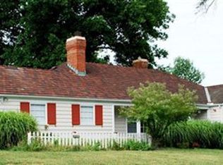 23501 Hazelmere Rd, Shaker Heights, OH 44122