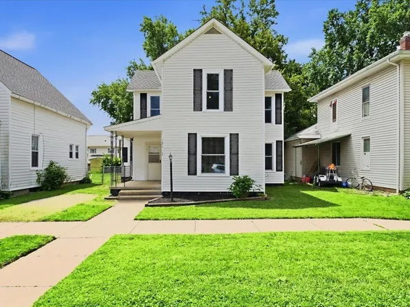 620 W Gambier St #1/2, Mount Vernon, OH 43050