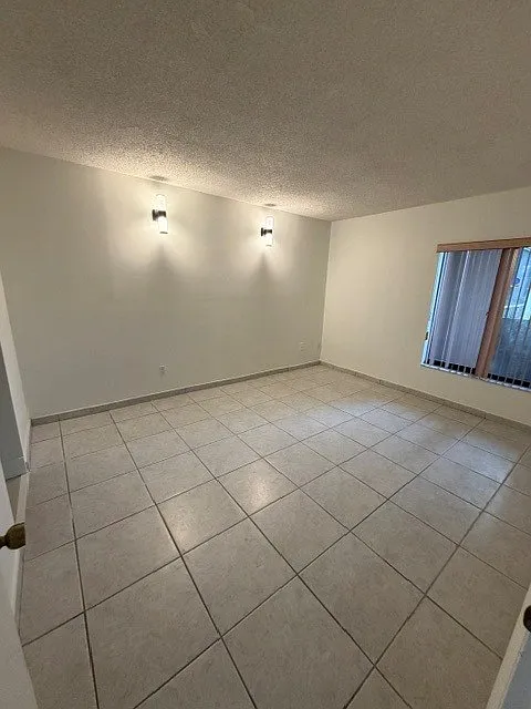 1 bed, 773 sqft, $1,800 — Photo 2