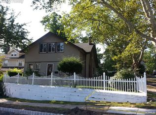 92 Roosevelt Sq, Englewood, NJ 07631
