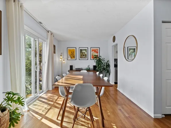 45 W Emerson St APT 4, Melrose, MA 02176