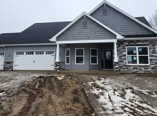 13826 Stone Table Blvd, Fort Wayne, IN 46845