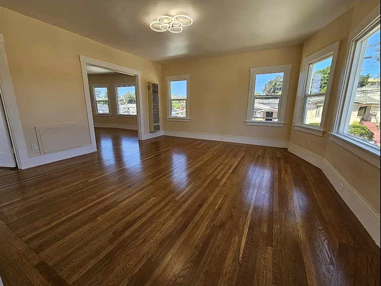 481 Van Dyke Ave #1 — Photo 4