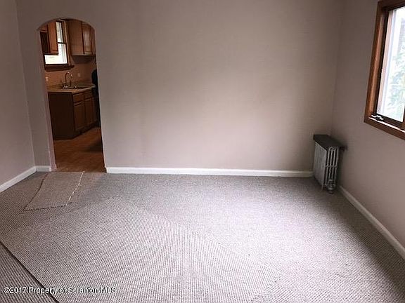 4th image of 1067 Carmalt St