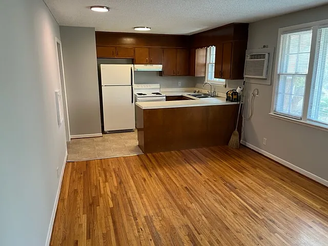 203 Mason Ave #7 — Photo 1