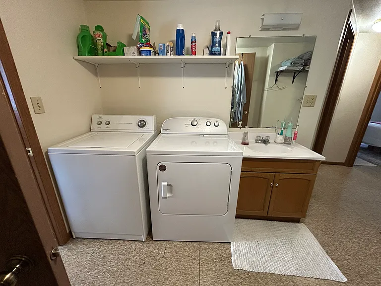 1009 W 22nd St #44 — Photo 11