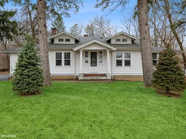 26121 W Lake Ave, Antioch, IL 60002