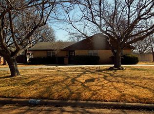 2249 Greenbriar Dr, Abilene, TX 79605