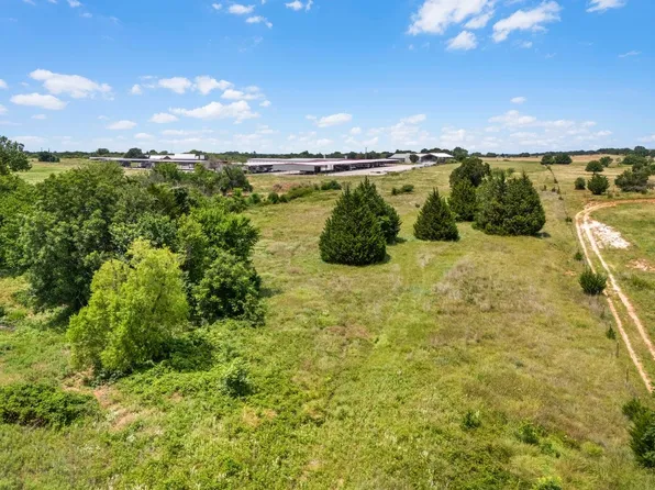 452 County Road 4196, Decatur, TX 76234