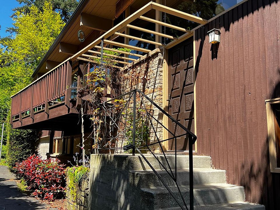 1st image of 4020 76th Ave SE