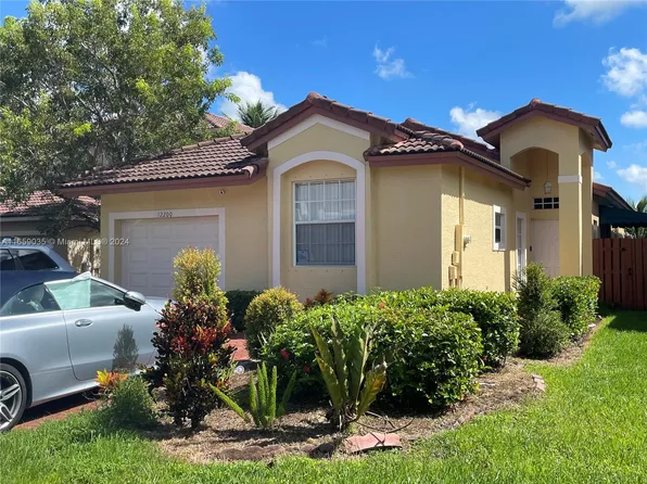 12200 SW 135th Ter, Miami, FL 33186