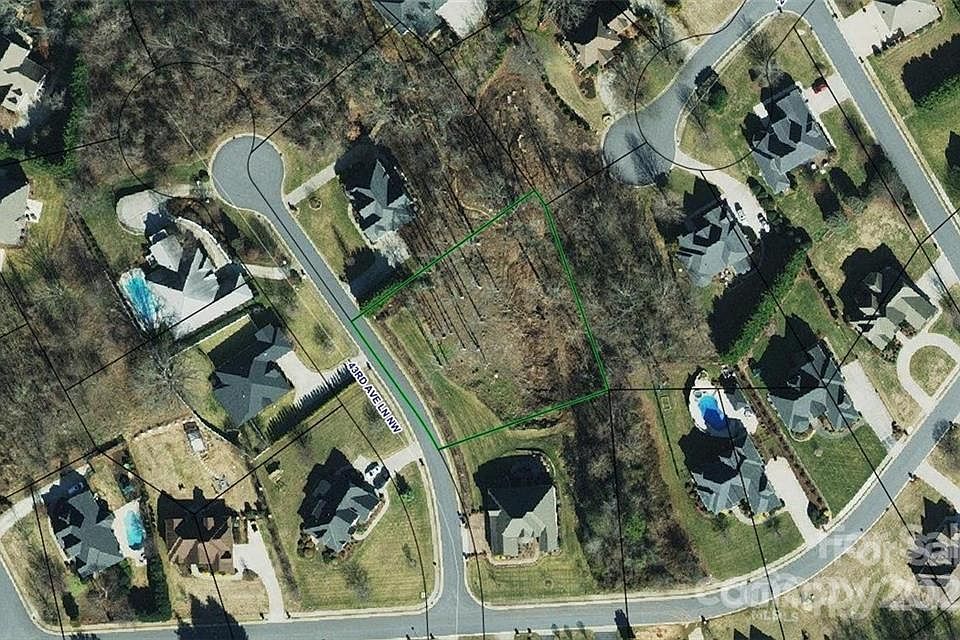 1st image of 132 43rd Avenue Ln NW
