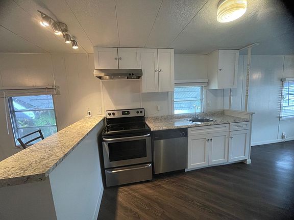 2nd image of 4227 88th Pl S