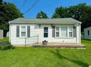 1010 Yarbro Ln, Paducah, KY 42003