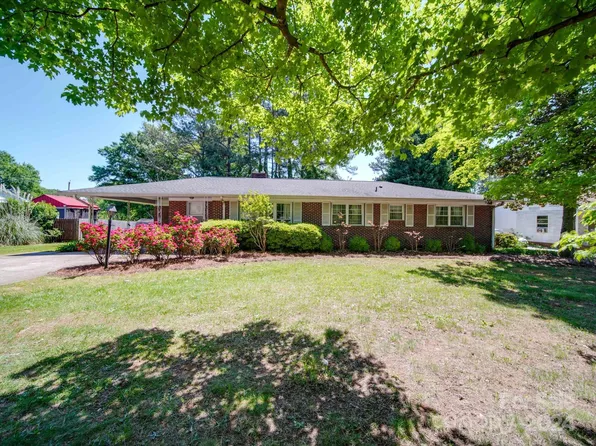 624 Armstrong Park Rd, Gastonia, NC 28054