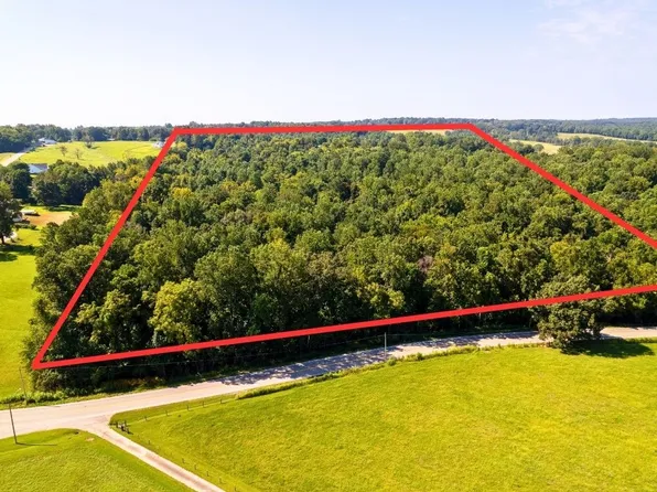 1 Vanleer Hwy, Charlotte, TN 37036