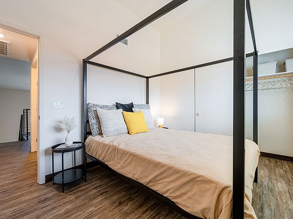 4th image of 1571 N Pine Cliff Dr #2805
