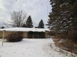 8550 Seven Springs Rd, Batavia, NY 14020