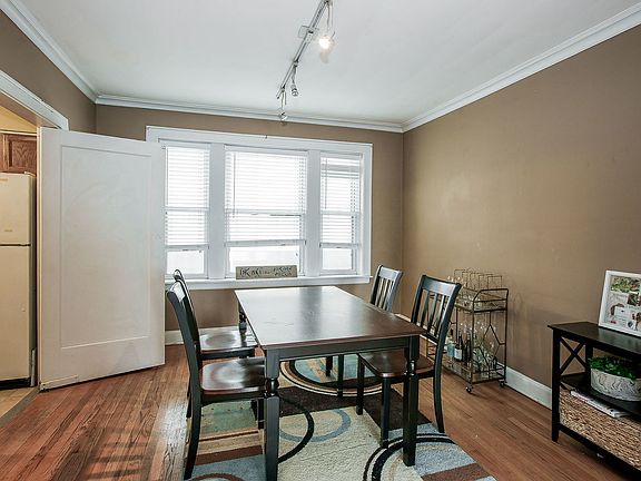 4th image of 43 N Park Ave APT B2