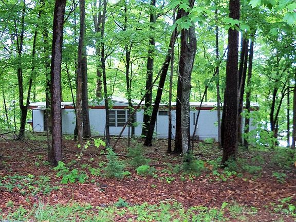 3rd image of 301 Oakpark Dr
