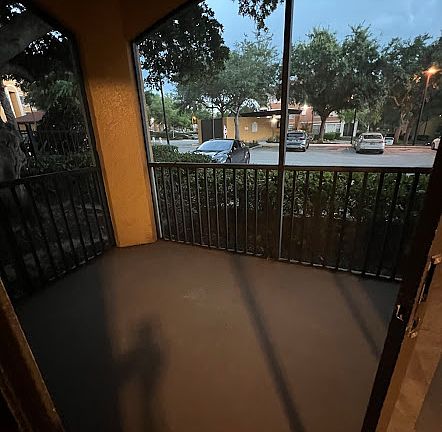3rd image of 6159 Metrowest Blvd Unit 107