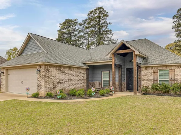 106 Westlakes Dr, Monroe, LA 71292