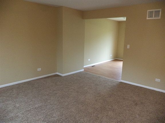 3rd image of 3811 Parkway Ln