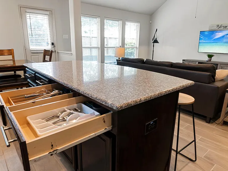 21930 Cascade Hollow Ln — Photo 26