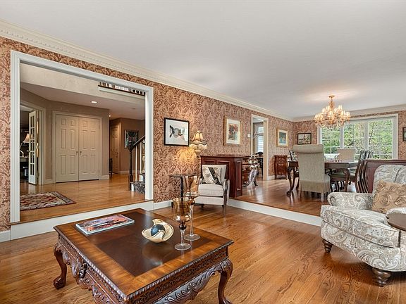 5th image of 71 Sears Rd