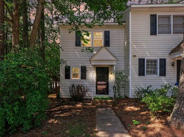 913 Hearthridge Ct APT A, Raleigh, NC 27609
