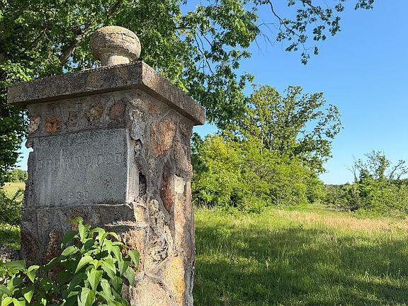 4th image of 1452 Kaylor Road