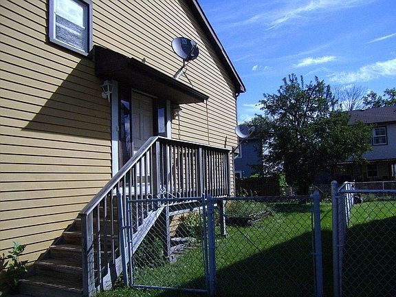 Front entrance 