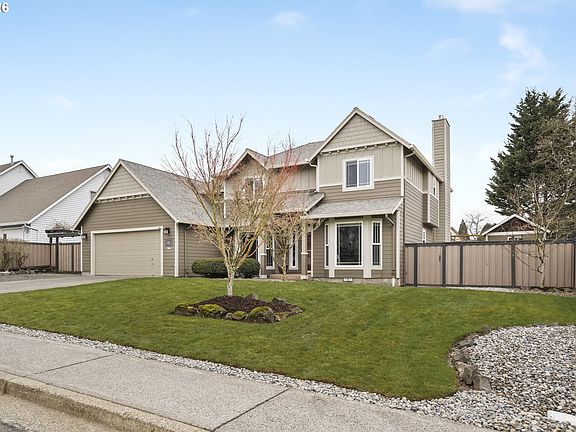 2nd image of 2417 NE 148th St