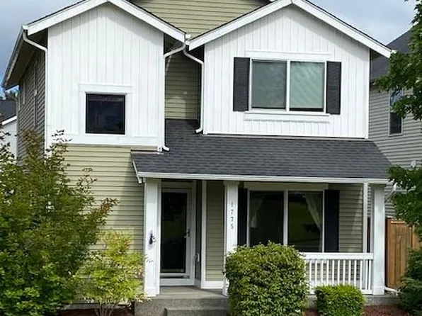 1775 Cadborough Ln, Dupont, WA 98327