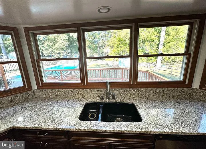 1326 Aquia Dr — Photo 38